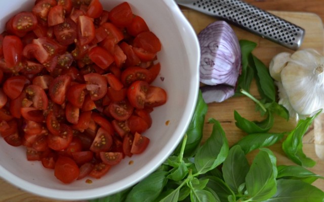 Ruccolapesto,tomatsalsa och romröra till plock